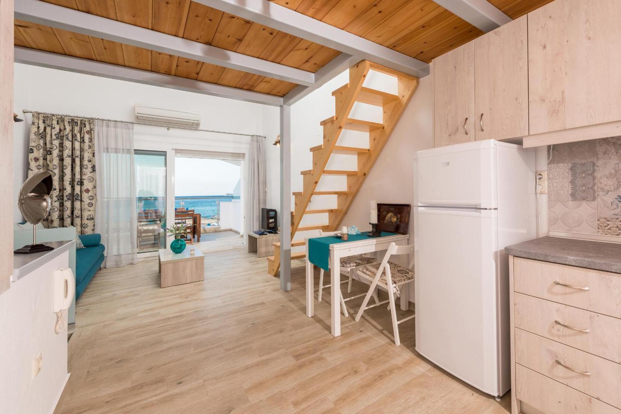 Artemis Beach Apartments Криси Амудия Екстериор снимка